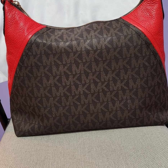 Michael Kors Bag - Picture 7 of 7